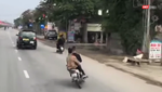 Quái xế đánh võng, tạt đầu xe trên quốc lộ 1A