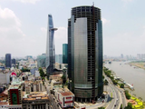 Dự án Saigon One Tower (phải) dang dở trên đất vàng quận 1, Tp. HCM