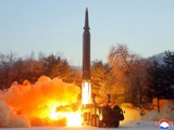 Sáng 5/1, Triều Tiên lần thứ hai phóng thử thành công tên lửa siêu thanh Hwasong-8 (Ảnh: KCNA).