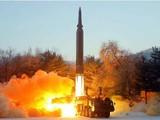 Triều Tiên liên tiếp phóng thử nghiệm tên lửa siêu thanh 3 lần chỉ trong vòng nửa tháng (Ảnh: KCNA).