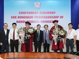 Lãnh đạo Trường Đại học Y Hà Nội và Bệnh viện Da liễu Trung ương chúc mừng 2 vị giáo sư được trao chức danh Giáo sư Danh dự