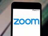 Zoom là ứng dụng học tập và làm việc online phổ biến hiện nay (ảnh: Getty Images)