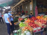 Đội quản lý thị trường kiểm tra chợ truyền thống trên địa bàn TP. HN