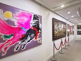 Tranh của họa sĩ Lê Trí Dũng và Văn Chiến đang được trưng bày tại Nhà Đấu giá Nghệ thuật Chọn (63 Hàm Long, Hà Nội)