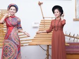 Nghệ sỹ Thúy Nga đeo vòng trầm hương, Đại sứ An Xinh diện áo dài Việt Hùng cùng "Thắp sáng ước mơ" cho trẻ em nghèo trong mùa Trung thu