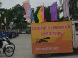 Biểu ngữ về phòng, chống bệnh sốt xuất huyết tại Hà Nội (Ảnh: Sở Y tế Hà Nội)