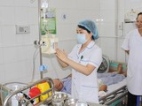 Bệnh nhân được chăm sóc tại Bệnh viện Phổi Trung ương.