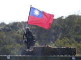 Sách trắng quốc phòng Nhật Bản kêu gọi chú ý sát sao tình hình Đài Loan với cảm giác khủng hoảng (Ảnh: AP)