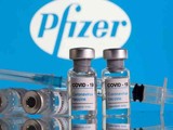 Pfizer-BioNTech là vắc xin ngừa Covid-19 đầu tiên được phê chuẩn hoàn toàn ở Mỹ (Ảnh: Getty)