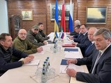 Các nhà đàm phán Nga, Ukraine sẽ tham gia vòng đàm phán hòa bình mới tại Istanbul (Ảnh: Getty)