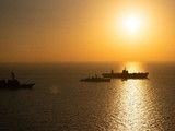 Tàu USS Mount Uwhutney và USS Porter của Mỹ, và tàu Gordi của Bulgaria trên Biển Đen ngày 4/11/2021 (Ảnh: Hải quân Mỹ)