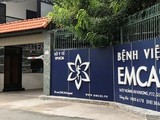 Bệnh viện thẩm mỹ Emcas, nơi thực hiện phẫu thuật hút mỡ bụng cho người phụ nữ đang mang thai 4 tuần tuổi