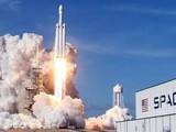 Hãng công nghệ không gian SpaceX của Elon Musk trong cuộc đua kết nối internet miễn phí toàn cầu. Ảnh: Internet