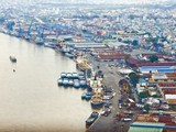 Theo tiến độ cam kết, cảng Sài Gòn phải di dời, bàn giao mặt bằng khu cảng Nhà Rồng - Khánh Hội cho Công ty TNHH Đầu tư phát triển đô thị Ngọc Viễn Đông để thực hiện dự án chuyển đổi công năng trong quý 1/2016.