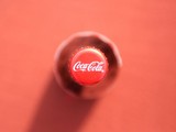 Coca Cola cho biết quyết định của hãng không liên quan đến chiến dịch tẩy chay Faceook #StopHateforProfit. Ảnh: Digital Trends