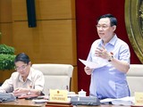 Chủ tịch Quốc hội Vương Đình Huệ phát biểu chủ trì buổi làm việc. (Ảnh: Doãn Tấn/TTXVN)