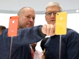 Jony Ive và Tim Cook - những nhân vật chủ chốt của Apple (ảnh: Getty Images)