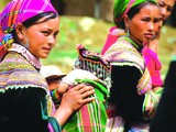 Nghiên cứu cho thấy, những khảo cứu trước đây chỉ tập trung vào hệ gene của người Kinh sẽ không thấy hết được tính đa dạng di truyền. Ảnh: Người Hmông ở Bắc Hà. Nguồn: Ngân hàng Thế giới