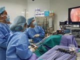 Một ca phẫu thuật nội soi tại Bệnh viện Đại học Y Hà Nội