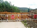 Việc “cách ly y tế” kiểu “ngăn sông, cấm chợ” là đúng hay sai và khi nào thì được phép thực hiện?