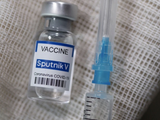 Vaccine phòng COVID-19 SPUTNIK V của Nga (Ảnh - Reuters)