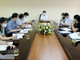 Toàn cảnh buổi làm việc của Thứ trưởng Bộ Y tế Trương Quốc Cường với Trung tâm Kiểm soát bệnh tật thành phố Hà Nội (Ảnh - Trần Minh)
