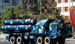 Tên lửa phòng không Hongqi-9 (HQ-9) của Trung Quốc được cho là đã làm nhái từ tên lửa S-300PMU của Nga.
