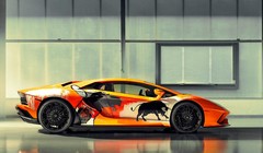 Mẫu Lamborghini Adventador S được sơn lại bởi Skyler Gray. Ảnh: Carbuzz