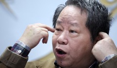Nhà quan sát Nguyễn Trần Bạt.