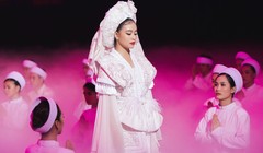 Hoàng Thùy Linh xuất hiện trong MV "Tứ Phủ" vừa ra mắt tối qua 8/8