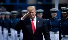 Ông Trump tung ra loạt phát ngôn gây sốc trước chuyến công du Anh 3 ngày (Ảnh: The Sun)