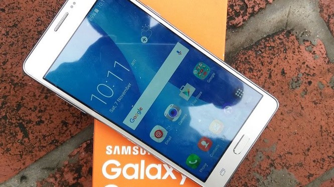 Samsung Galaxy On7 2016 chính thức ra mắt