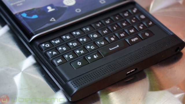 BlackBerry sẽ ra mắt smartphone với bàn phím QWERTY