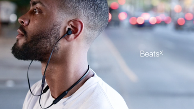 Hai ngày nữa, Apple mở bán tai nghe BeatsX