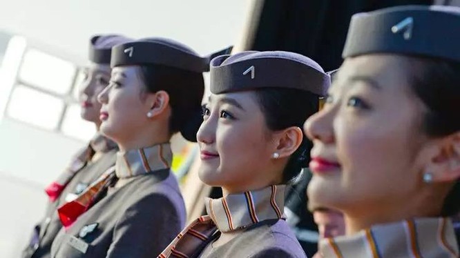 Nữ tiếp viên hãng Asiana Airlines của Hàn Quốc
