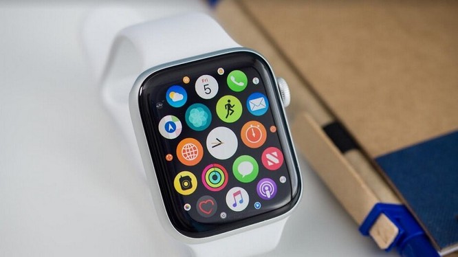 Kể từ ngày 1/9, nhiều sản phẩm của Apple sẽ bị đánh thuế, trong đó có đồng hồ thông minh Apple Watch. Ảnh: Phone Arena