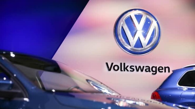 Nhà sản xuất ô tô Đức Volkswagen sẽ không đổi tên Hoa Kỳ thành “Voltswagen. Ảnh: CNBC