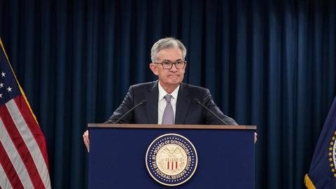 Fed kiên trì chính sách nới lỏng tiền tệ