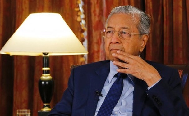 Ông Mahathir Mohamad có những tuyên bố cứng rắn với Trung Quốc ngay trước chuyến thăm Bắc Kinh 