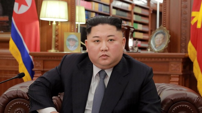 Nhà lãnh đạo Kim Jong Un đã chuyển đường lối chiến lược từ ưu tiên quân đội sang phát triển kinh tế.