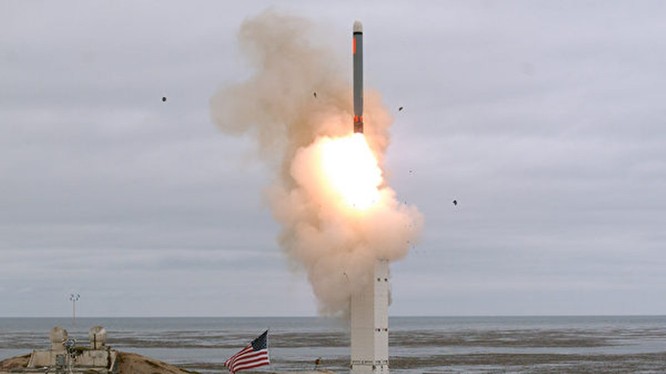 Hình ảnh vụ phóng thử tên lửa hành trình hôm 18/8 do Bộ Quốc phòng Mỹ cung cấp