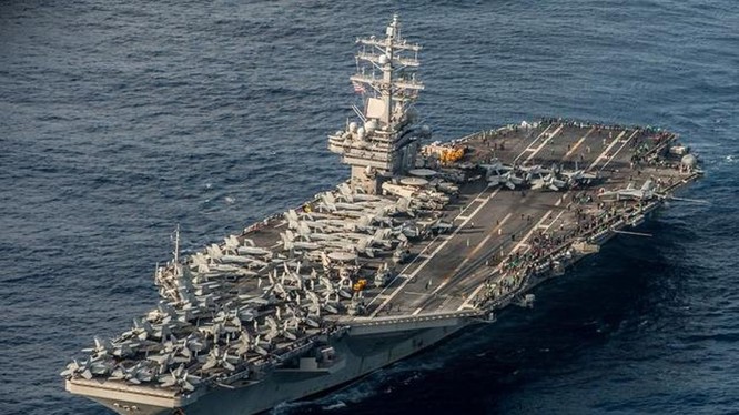 Tàu sân nay USS Ronal Reagan vào Biển Đông trước ngày Quốc khánh khiến phía Trung Quốc tức giận.