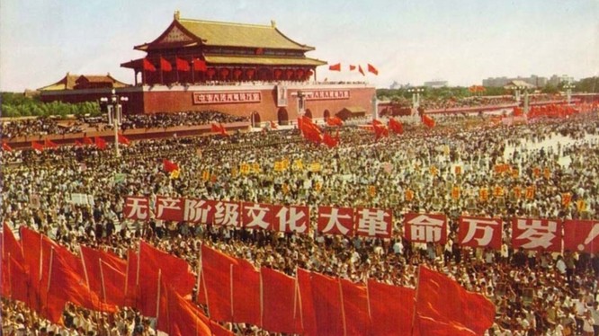 Nhân 70 năm Quốc khánh, Trung Quốc đã chính thức đánh giá lại cuộc "Đại cách mạng Văn hóa". Ảnh: Đa Chiều/VCG