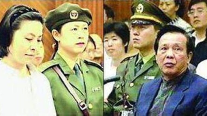 Nguyên Phó Chủ tịch Quốc hội Trung Quốc Thành Khắc Kiệt và người tình Lý Bình bị đưa ra xét xử trước pháp luật. 