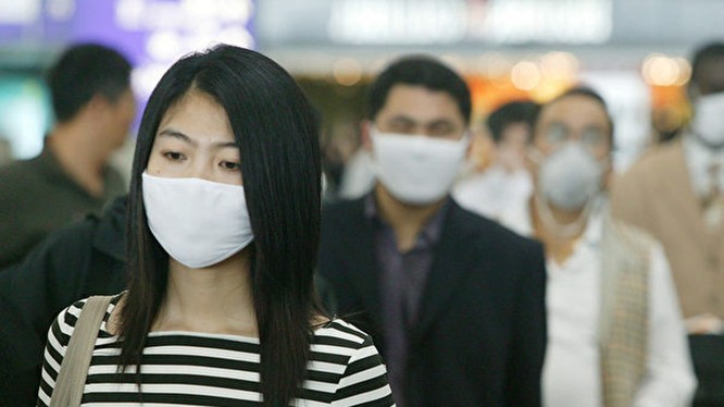 Số ca nhiễm bệnh viêm phổi không rõ nguyên nhân được phát hiện ở Vũ Hán tăng nhanh trong khi vẫn không tìm ra mầm bệnh khiến dân chúng càng thêm hoang mang. (Ảnh: Getty)