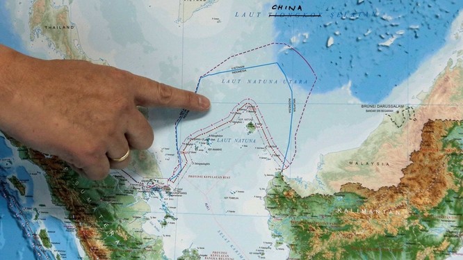 Khu vực tàu cảnh sát biển và tàu cá Trung Quốc xuất hiện, Indonesia cho rằng thuộc vùng đặc quyền kinh tế của họ. (Ảnh: Reuters)