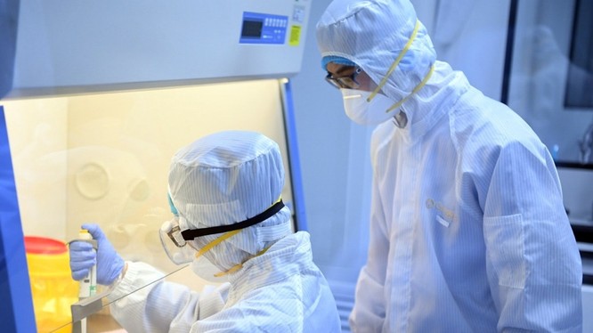 Nhiều quốc gia đang tích cực tìm kiếm, thử nghiệm vaccine và thuốc chống virus Corona mới (Ảnh: Tân Hoa xã)