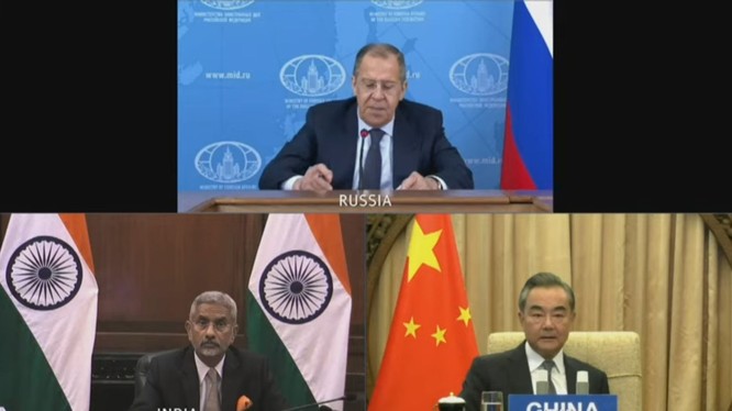 Ngày 23/6, Ngoại trưởng ba nước Nga-Trung-Ấn đã họp Hội nghị trực tuyến trực tuyến nhưng không đạt kết quả (Ảnh: Đa Chiều).
