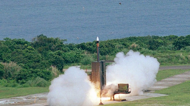 Đài Loan đang tìm kiếm loại tên lửa đạn đạo có thể tấn công được Bắc Kinh và đập Tam Hiệp (Ảnh; Đa Chiều).