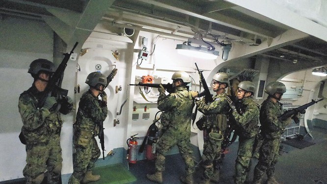 Nhật sẽ trang bị các tàu vận tải cỡ vừa và nhỏ cho Lục quân để bảo vệ quần đảo Senkaku (Ảnh: Chinatimes).